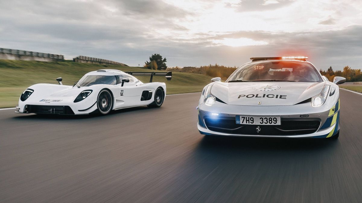 Nemáte plány na víkend? V Mostě pořádají akci pro celou rodinu, objeví se i policejní Ferrari a vstup je zdarma